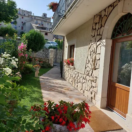 A Due Passi Dai Lupi * Civitella Alfedena