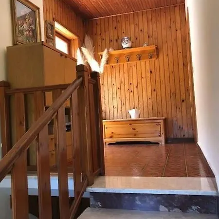 Holiday home A Due Passi Dai Lupi *