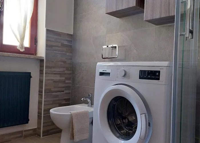 A Due Passi Dai Lupi